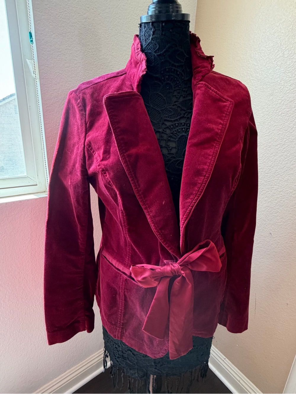 $20 SALE White House Black Market Burgundy Velvet Tie-Belt Blazer